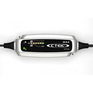 XS0.8 caricabatterie Ctek 12V 0,8A per batterie a 12 V da 1.2 a 32 Ah
